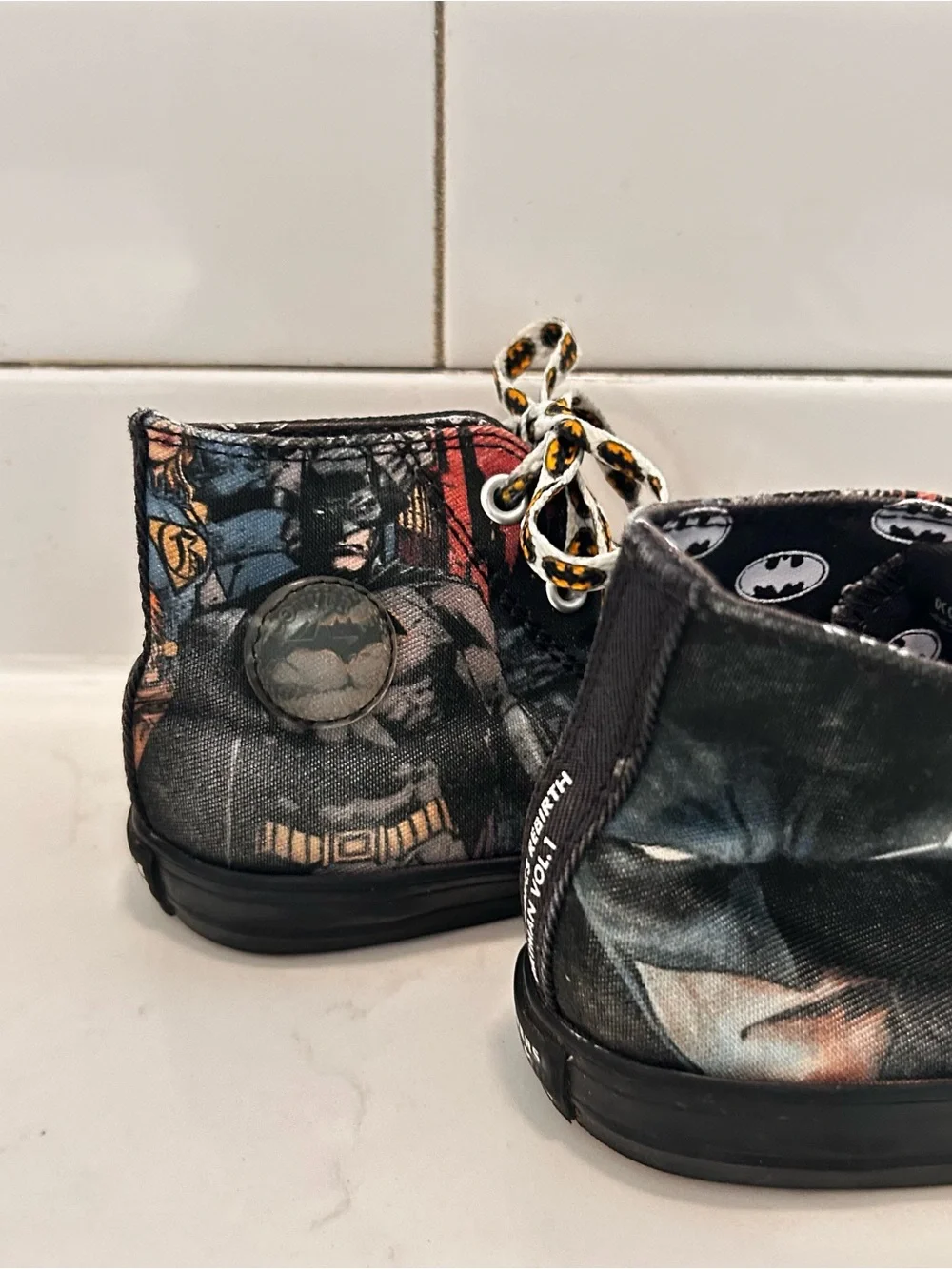 Converse Chuck Taylor All Star Batman DC Comics Black High Top Kids Size 10